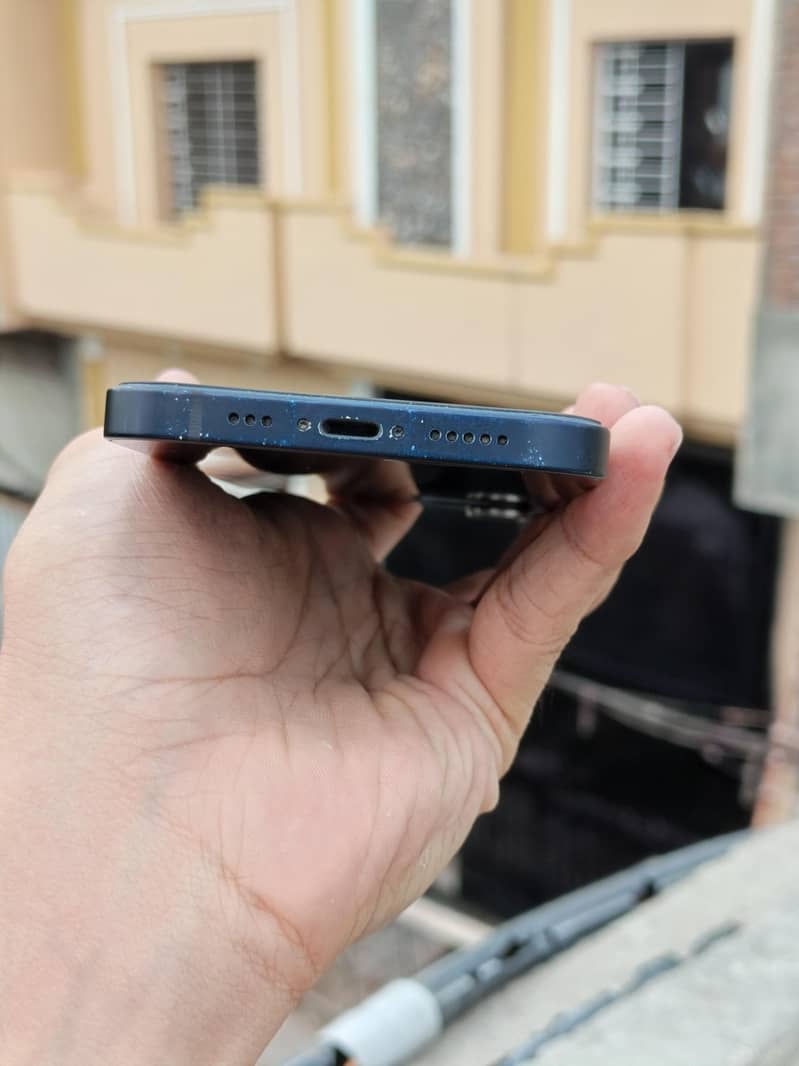 Apple iPhone 12 3