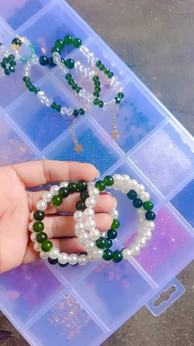 handmade 14 Aygust beaded and pearl bracelets for the day of freedom 5