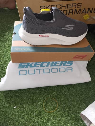 Original Skechers Shoes – Excellent Condition – Comfortable & Stylish