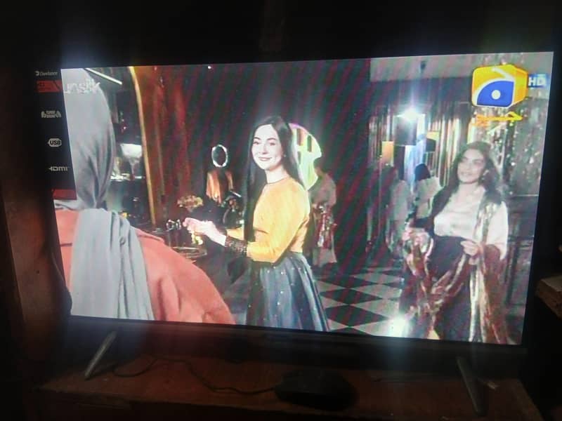 lcd tv 2