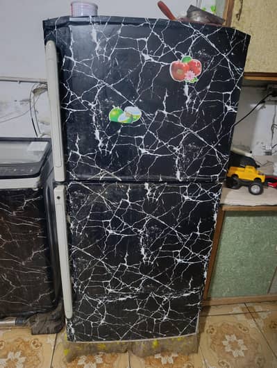 Haier fridge for sale cooling 10/10 condition 7/10