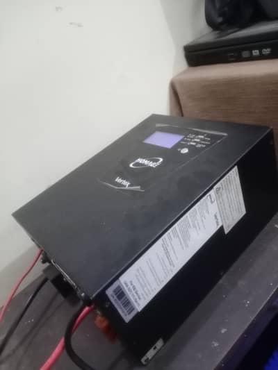 Homage Vertex 1kw Hybrid Solar Inverter HVS1214SCC