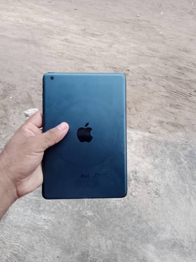 Apple iPad mini 4 . . . 16Gb Glass break working 100 okay original penal