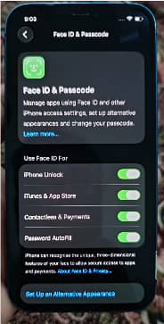 Apple iPhone 12 4