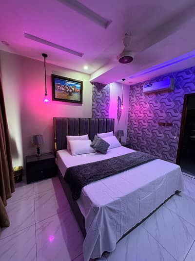 Flats for rent daily basis per day in bahria town Lahore