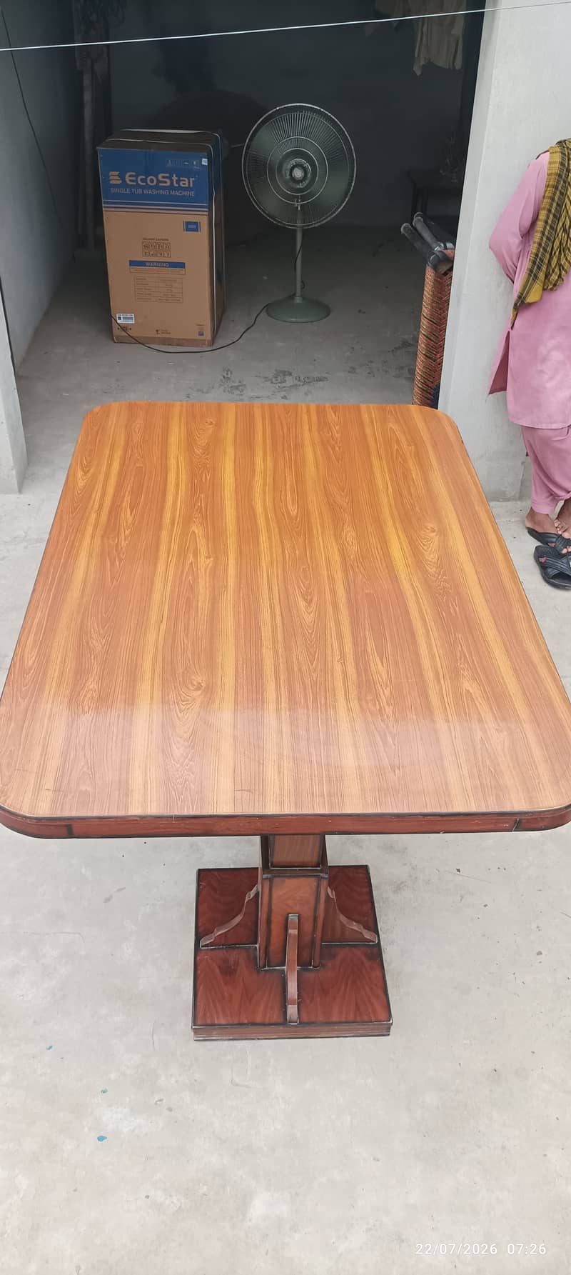 Dining table+ 6 chairs 0