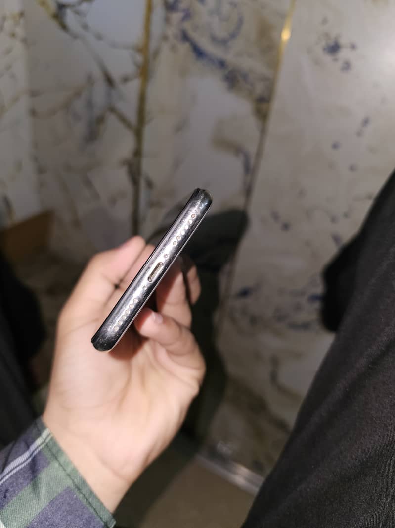 Apple iPhone X 1
