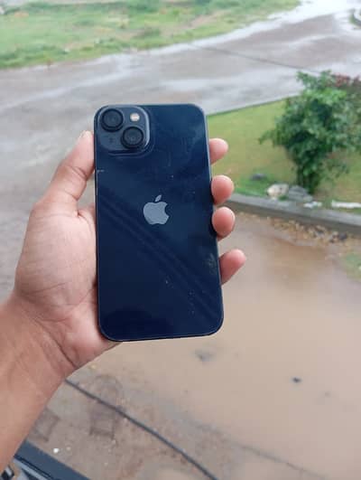 Apple iPhone 13