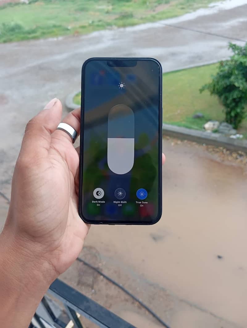 Apple iPhone 13 3
