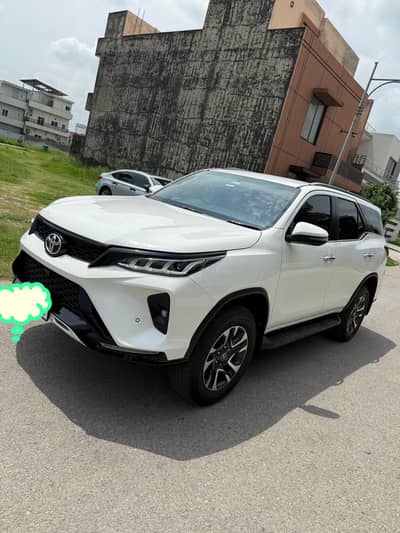 Toyota Fortuner Legender 2022