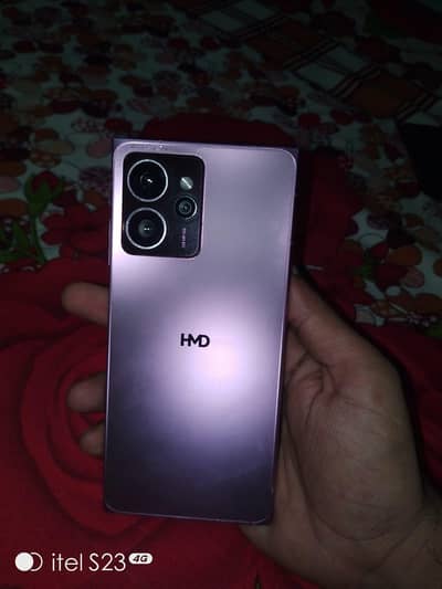 HMD Skyline