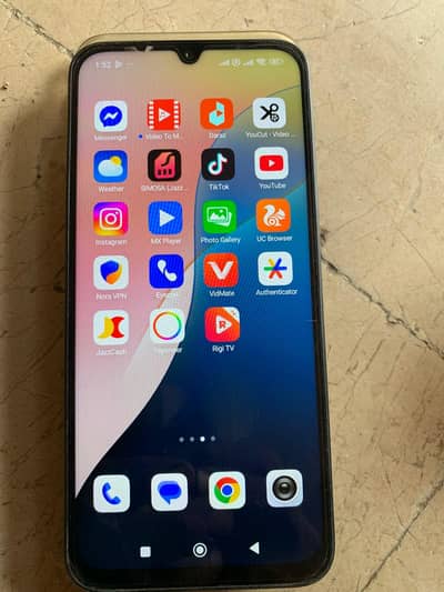 Redmi C15 4 +4 128gb