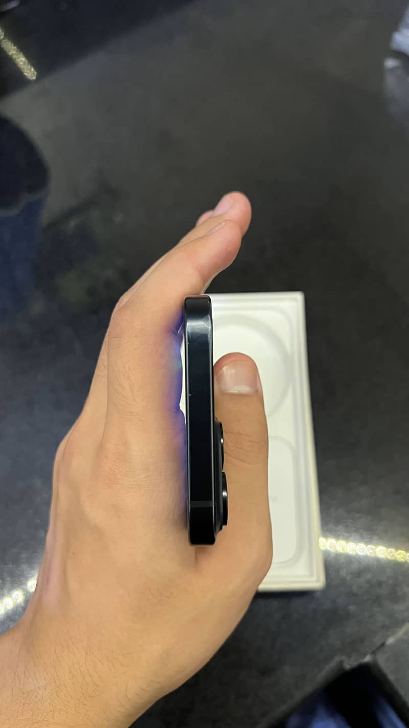 Iphone 15 jv 3