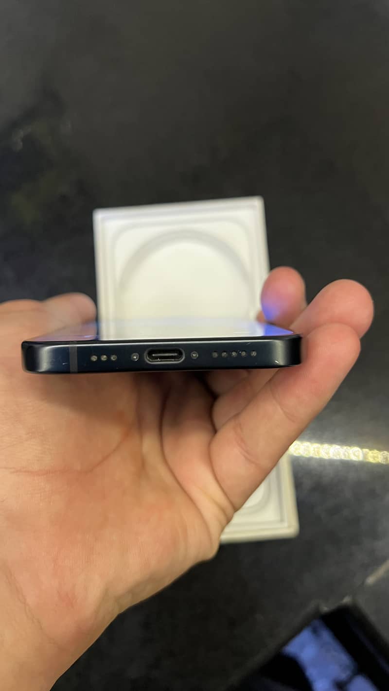 Iphone 15 jv 4