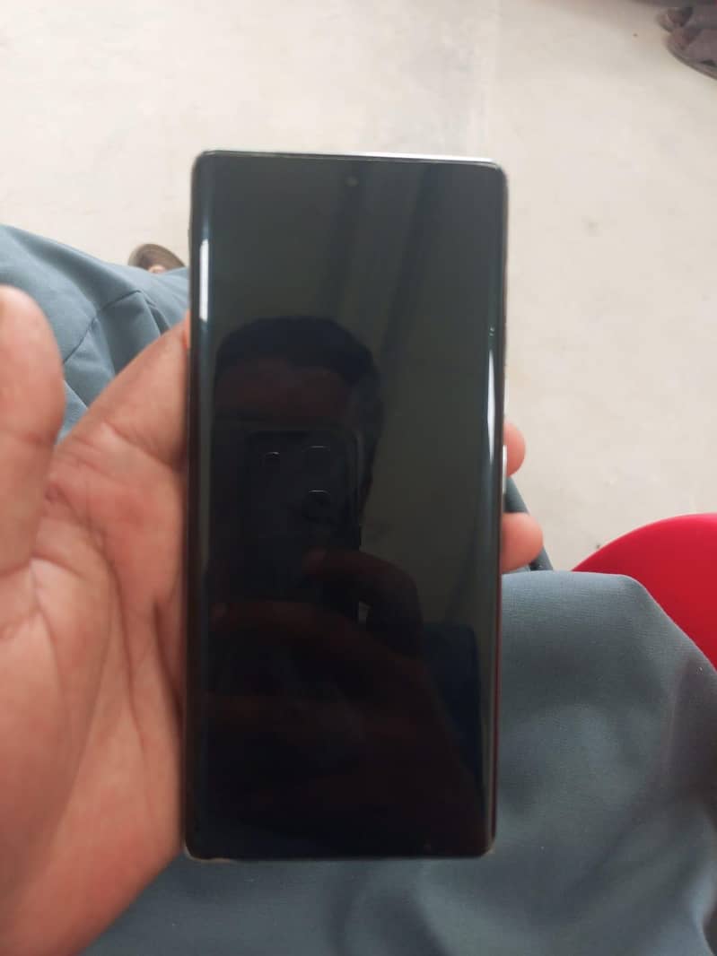 Tecno CAMON 40 Pro 1