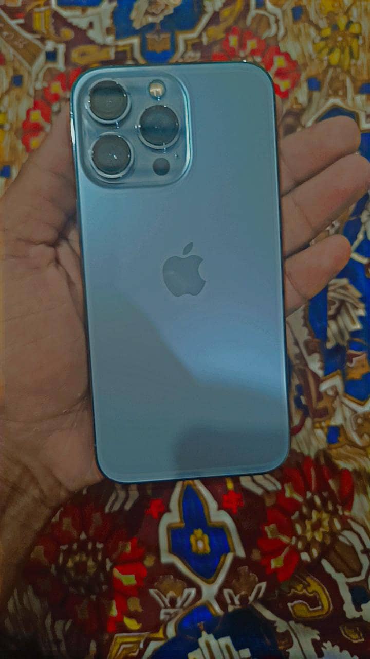 Apple iPhone 13 Pro 0