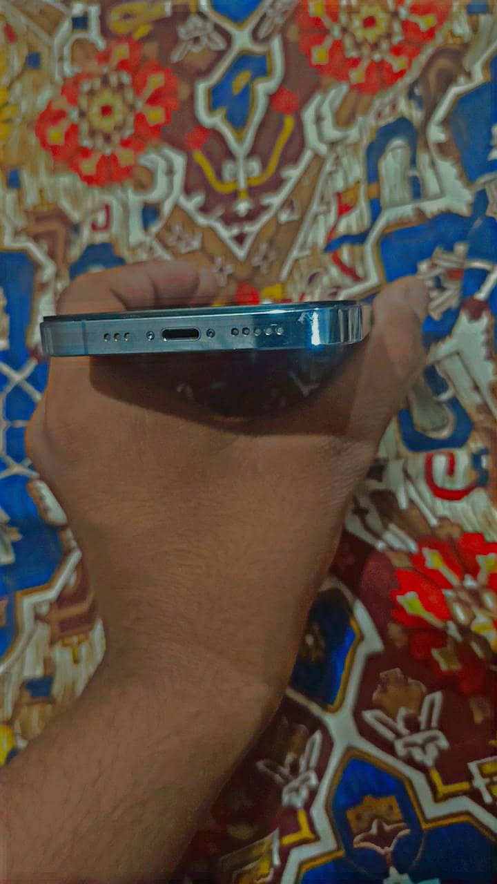 Apple iPhone 13 Pro 1