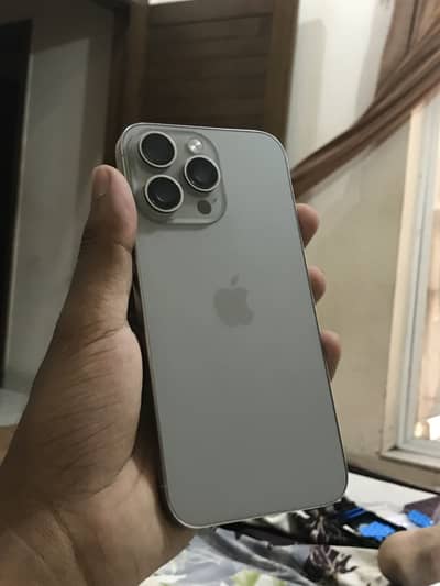 Apple iPhone 15 Pro Max