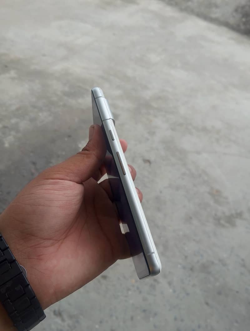 Google Pixel 7 5