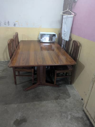 dinning table for sale - 6 seater
