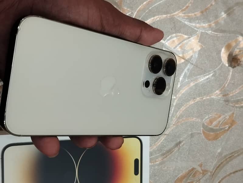 Apple iPhone 14 Pro Max 5