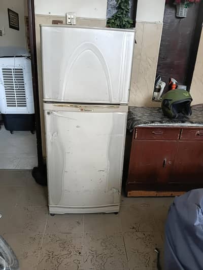 Dawlance fridge non inverter