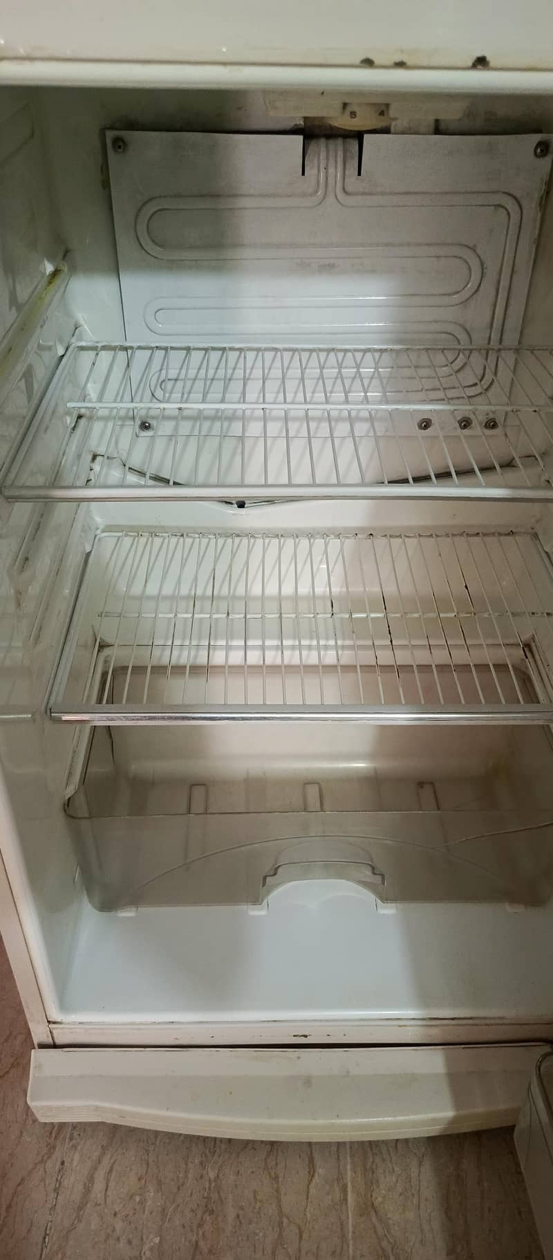 dawlance frige 4