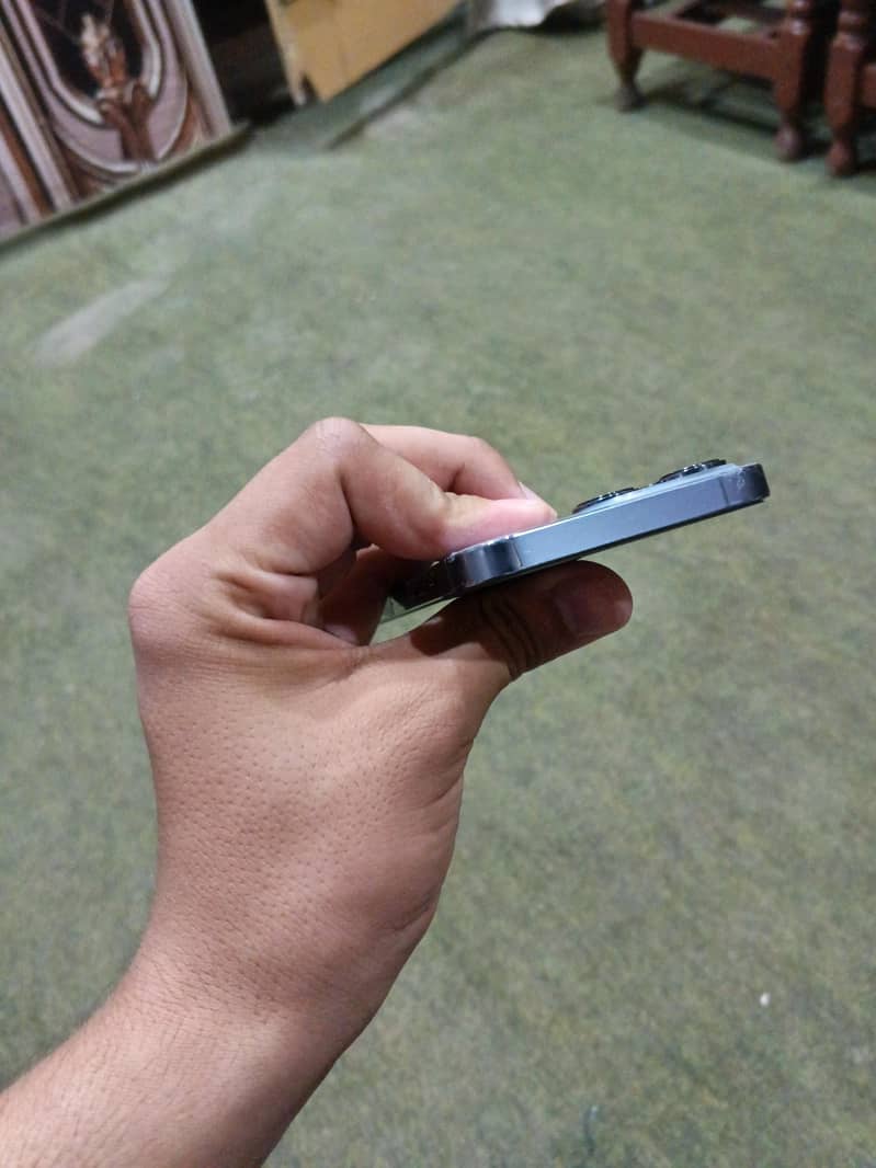 Iphone 13 pro 4
