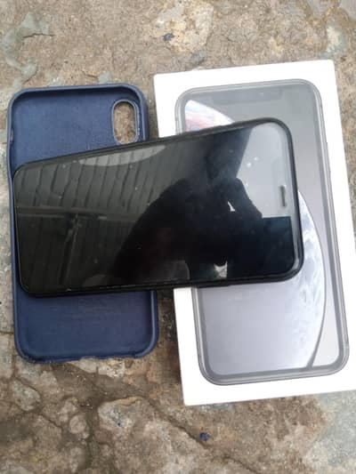 Apple iPhone XR