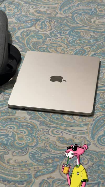 Macbook Air M4 16GB/256GB StarLight Gold Colour