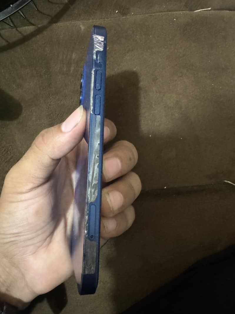 iPhone 12 2