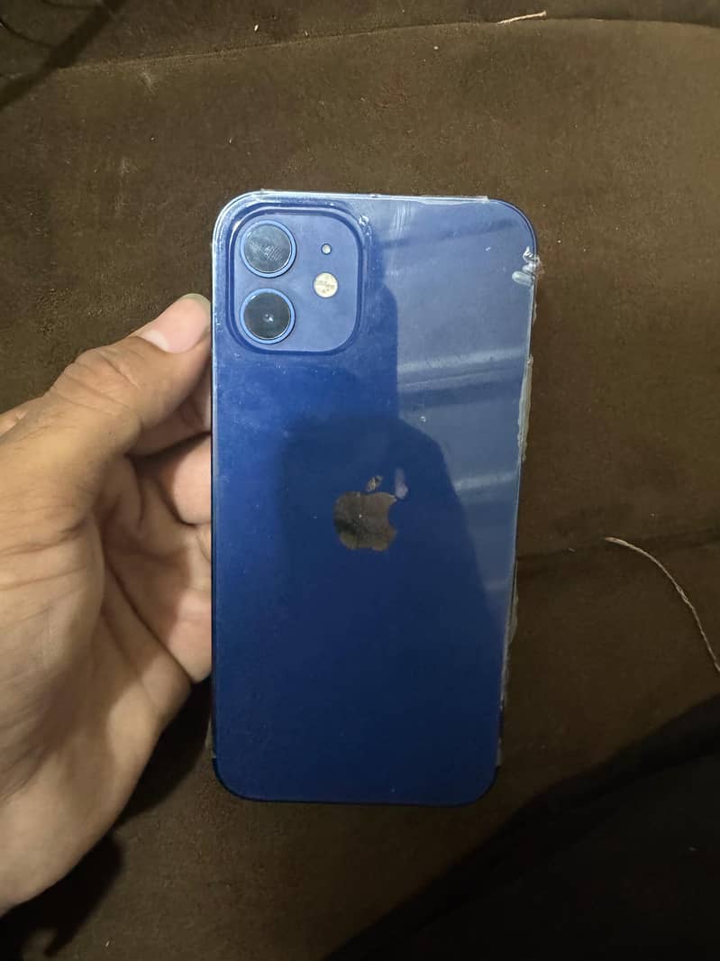 iPhone 12 6