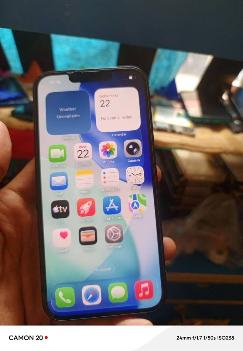 Apple iPhone 13 2