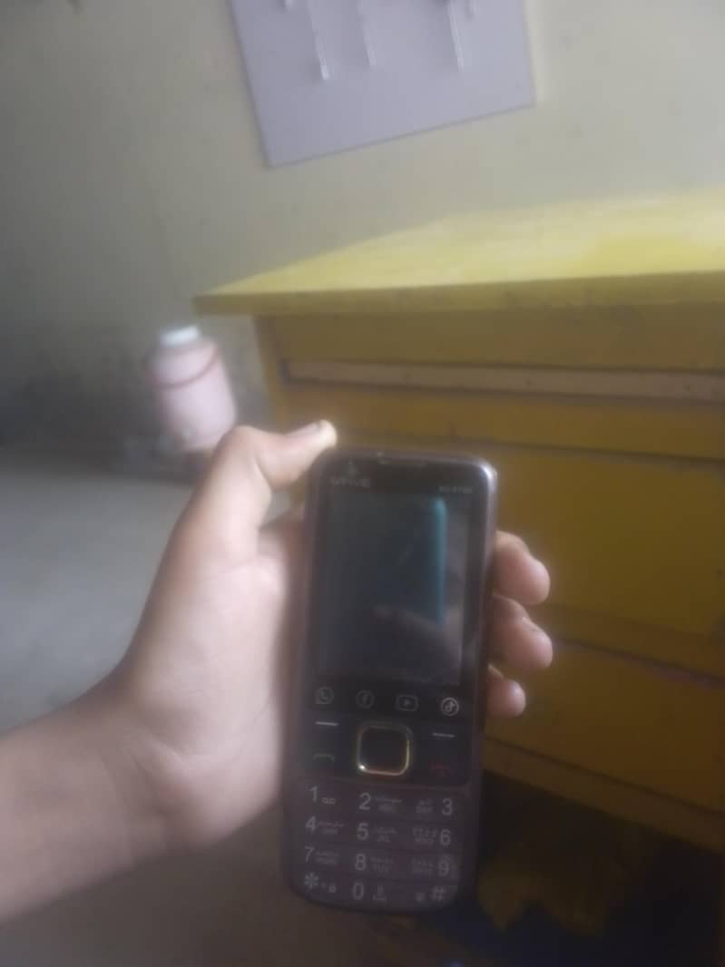 gfive 4G 0