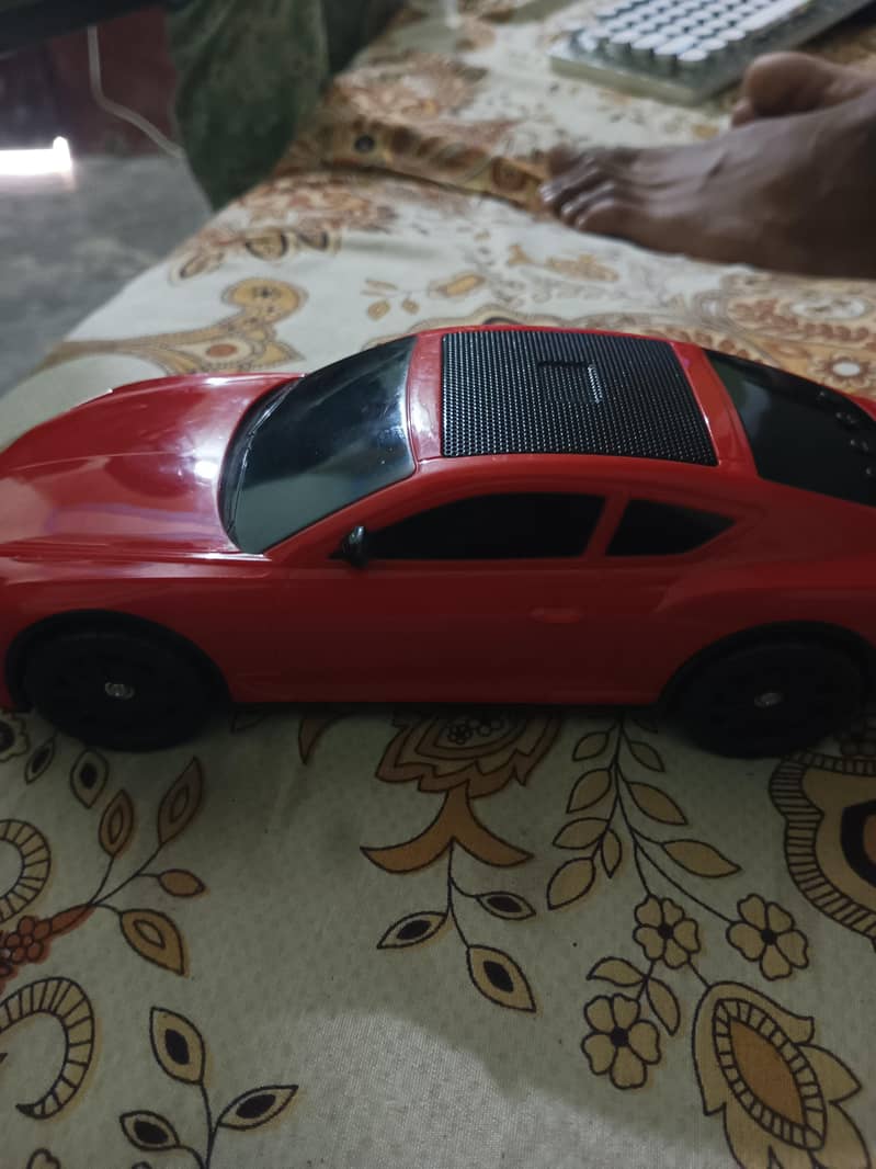 Car Shape Bluetooth speaker 2
