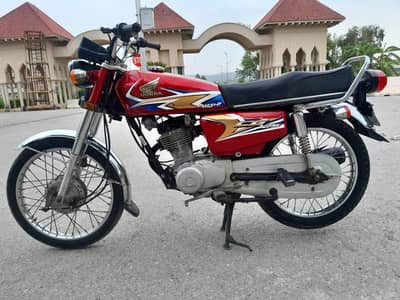 Honda 125 Lahore nbr 2020 model total original bike