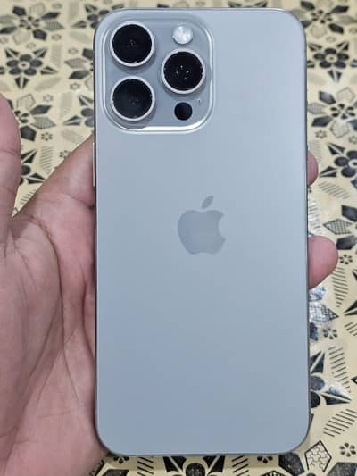 iPhone 15 Pro Max