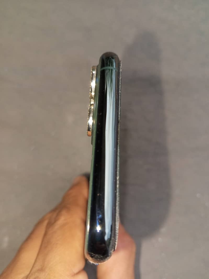 Apple iPhone 11 Pro Max 5