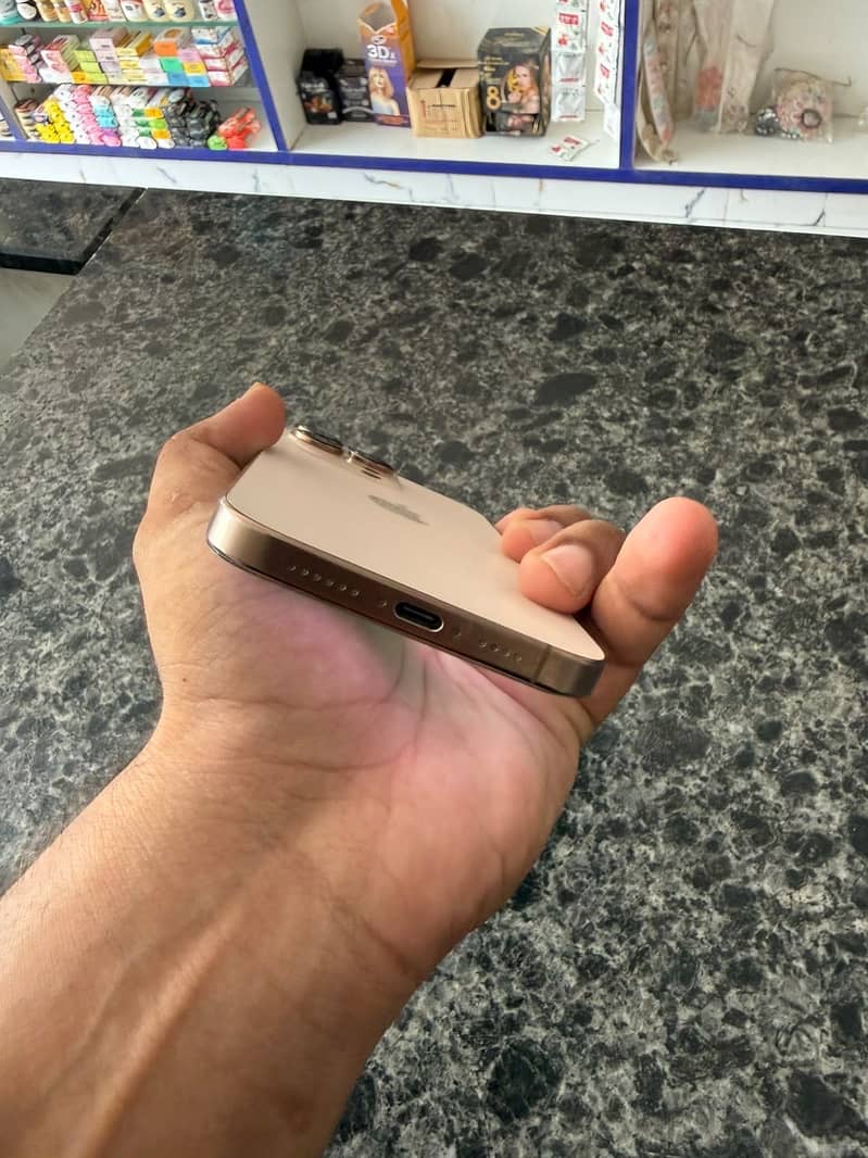 Iphone 17 pro max 2