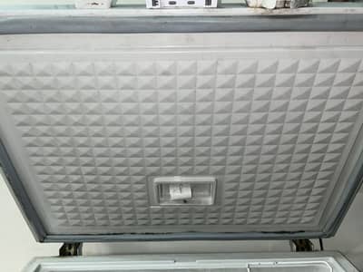 Deep freezer for sale in Faisal town phase 1