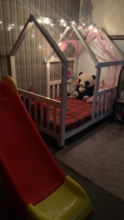Baby bed white colour