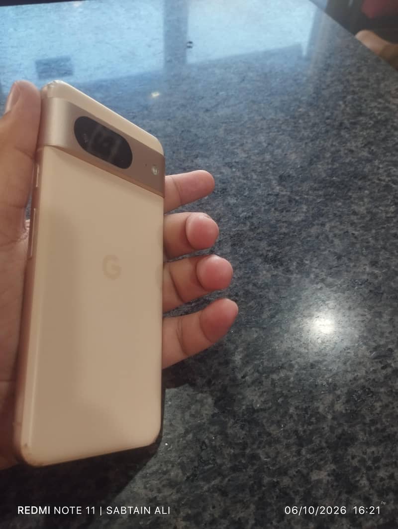 Google Pixel 8 1