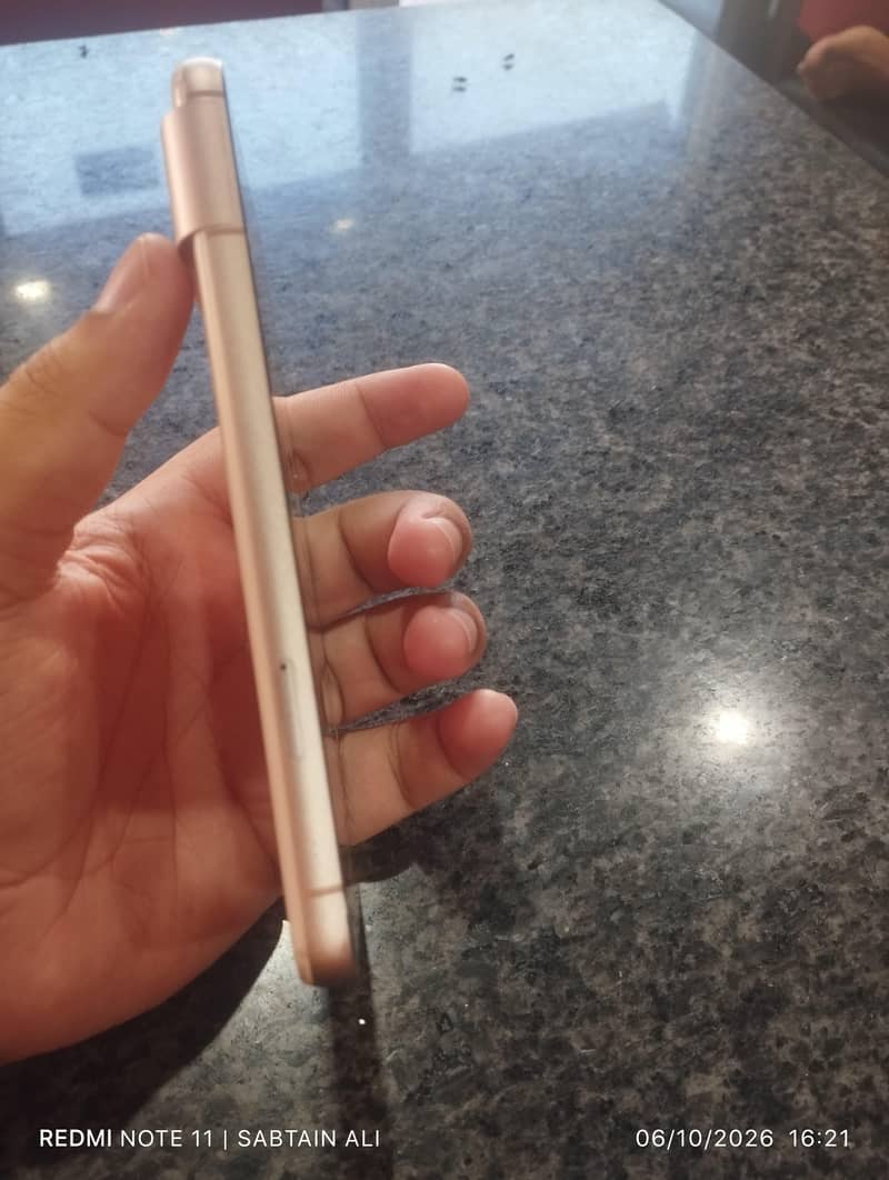 Google Pixel 8 2