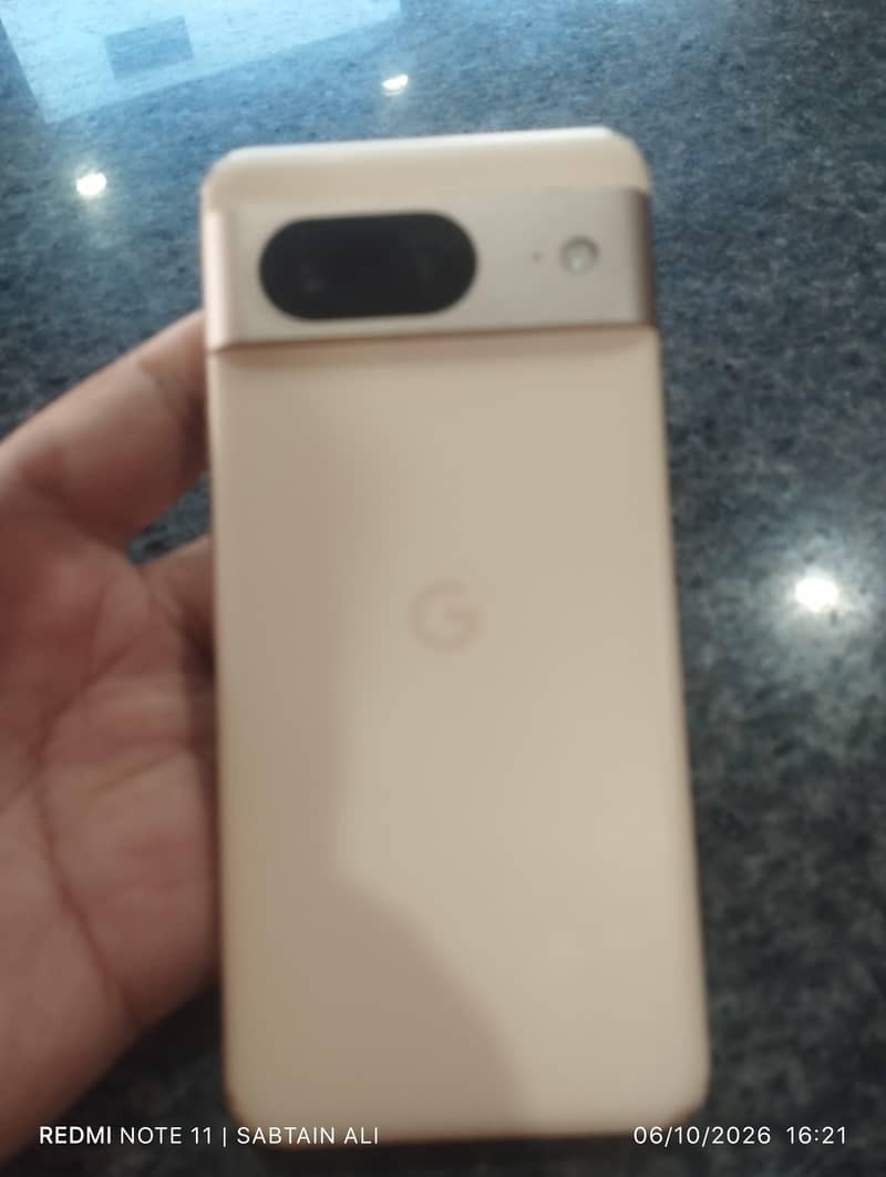 Google Pixel 8 3