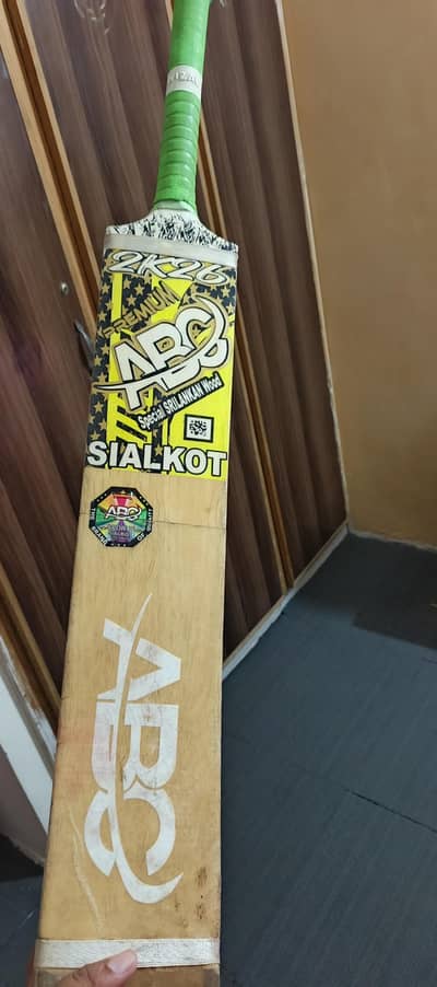 coco nut bat A+ condition
