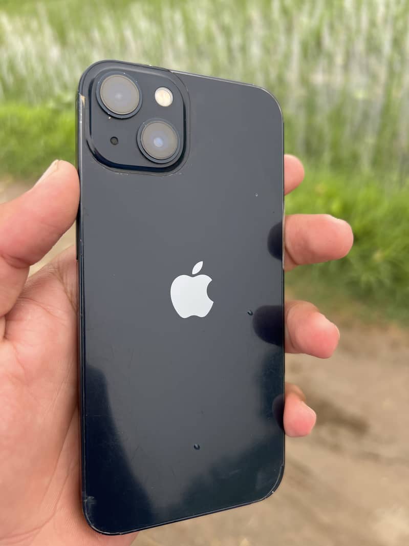 Apple iPhone 13 0