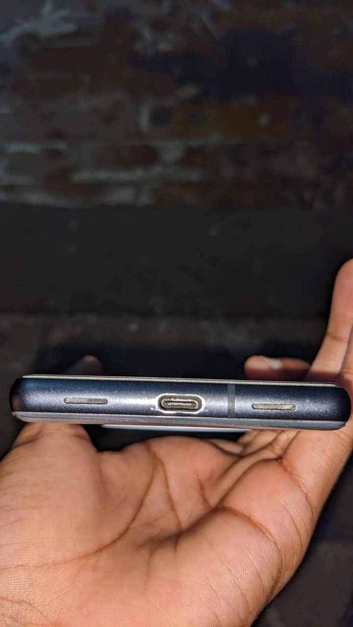 Google Pixel 7a 2