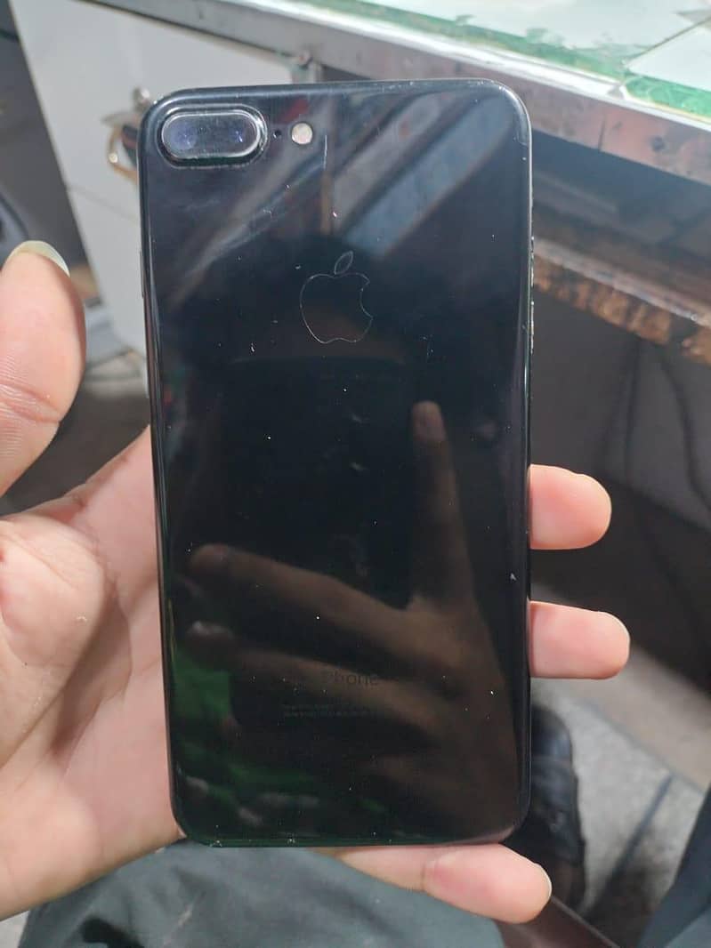 Apple iPhone 7 Plus 0