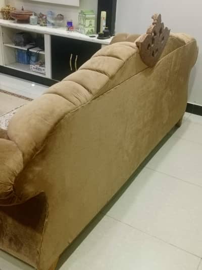 Shahi sofa for sell