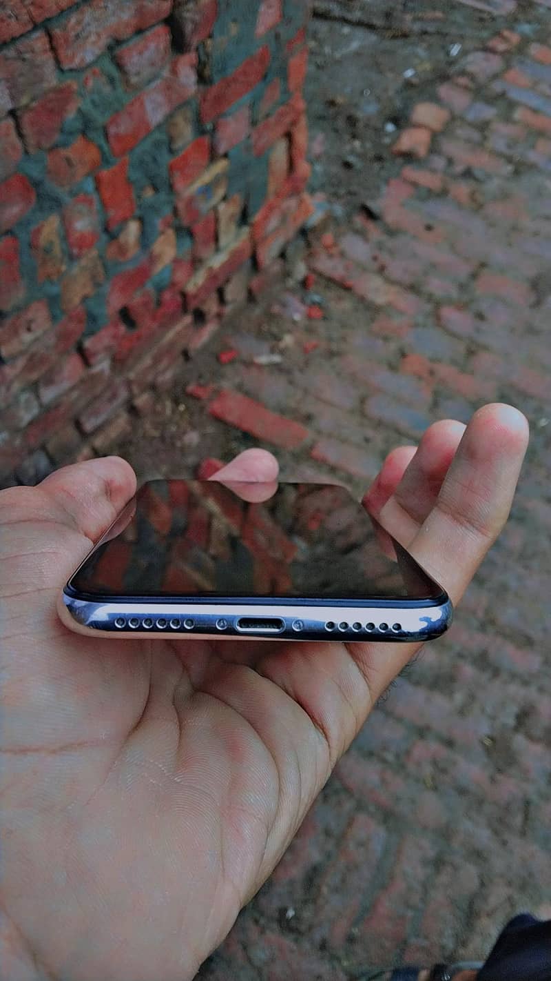 Apple iPhone X 1